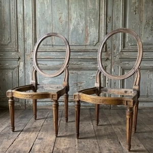PAIR OF 18TH CENTURY ITALIAN CHAIR FRAMES